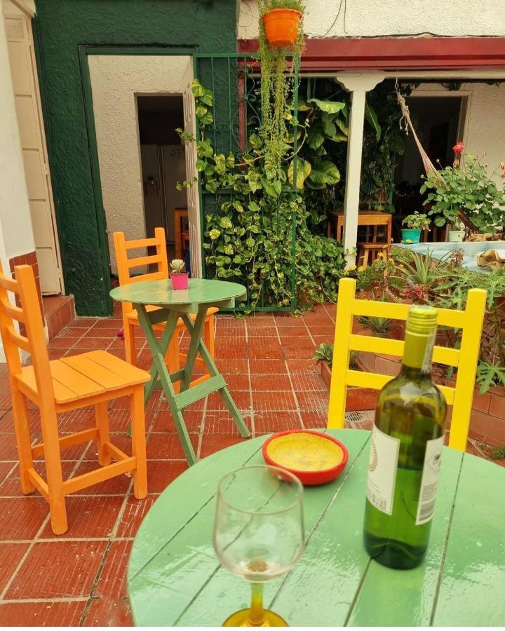 Tatami Hostel ブカラマンガ エクステリア 写真
